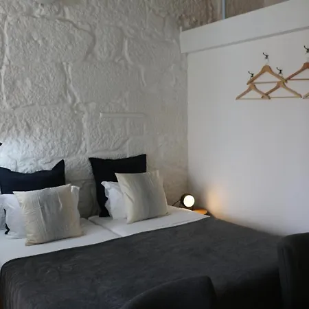 Apartment Invite - City Center - Bonjardim