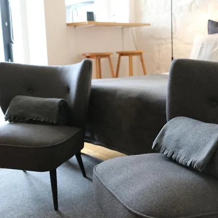 Apartment Invite - City Center - Bonjardim