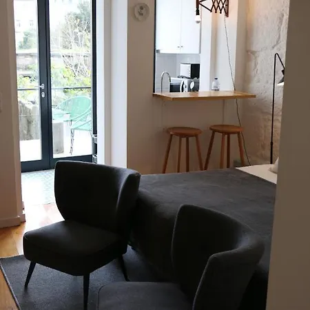 Invite - City Center - Bonjardim Apartment